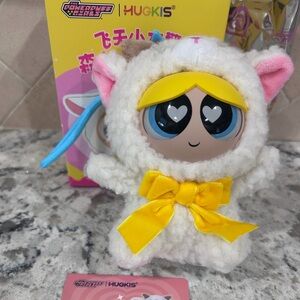 The Powerpuff Girls Hugkis Bubbles Plush in White Sheep Costume